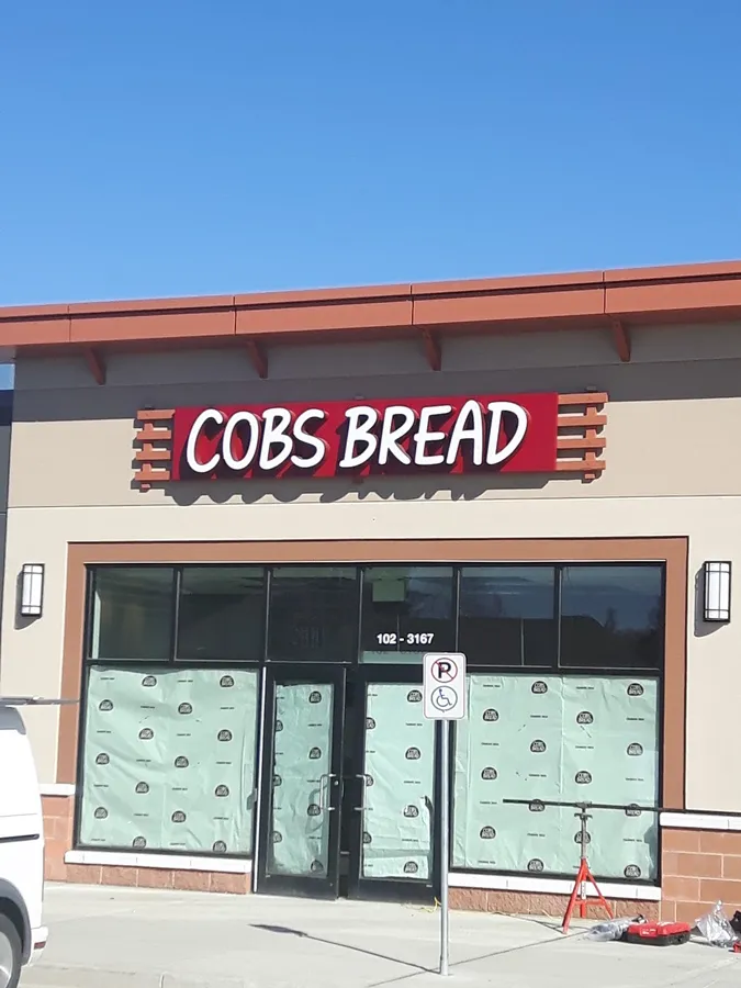 COBS Bread
