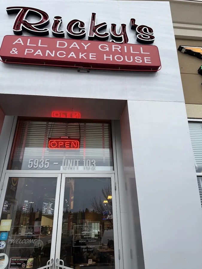 Fatburger College Heights