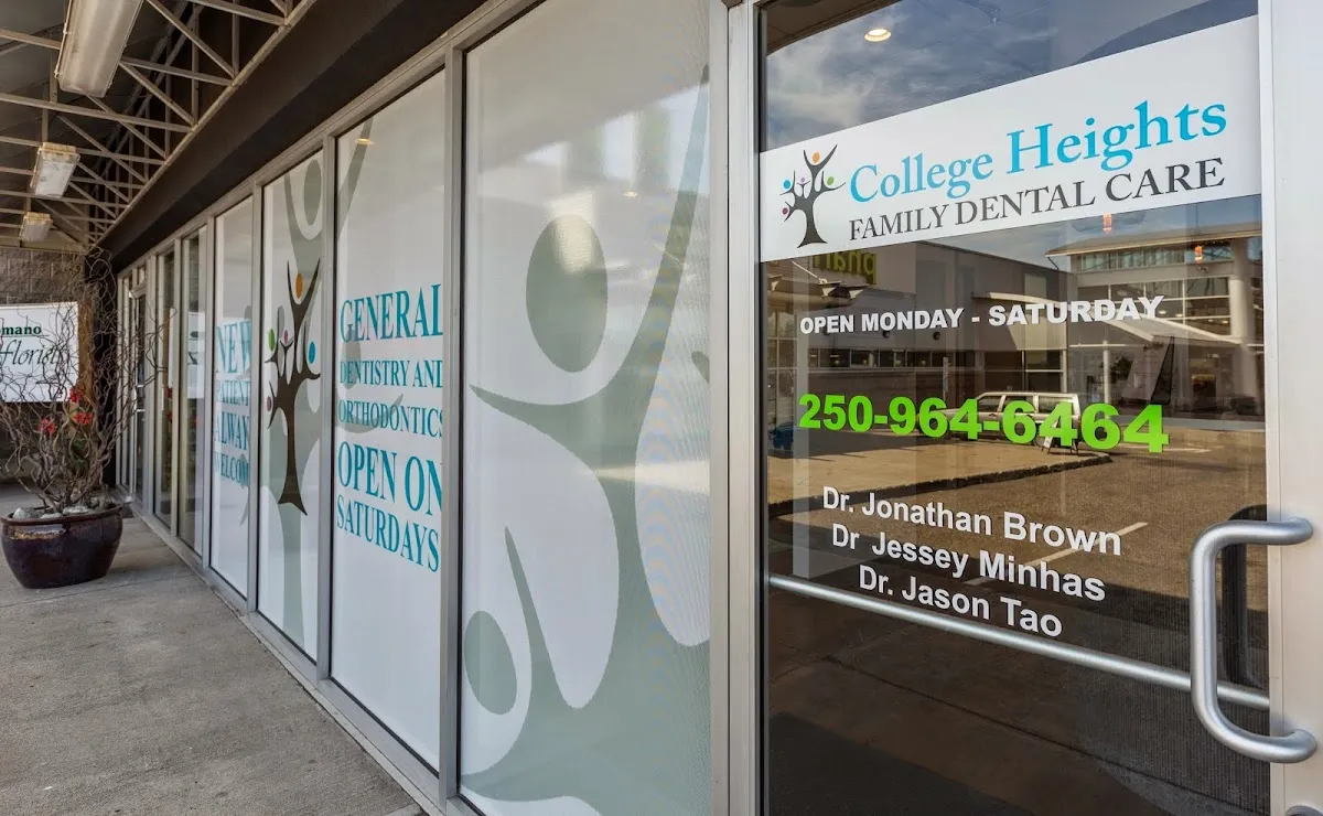 Family Dental Care – College Heights